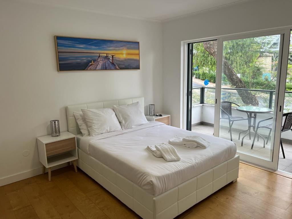 Oieras Beach Suite 2 - Large Double Room With En-Suite Bathroom And Balcony Oeiras Eksteriør bilde