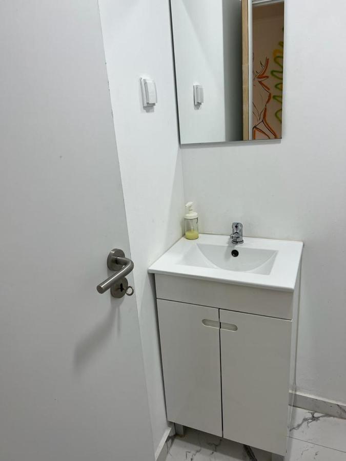 Oieras Beach Suite 2 - Large Double Room With En-Suite Bathroom And Balcony Oeiras Eksteriør bilde